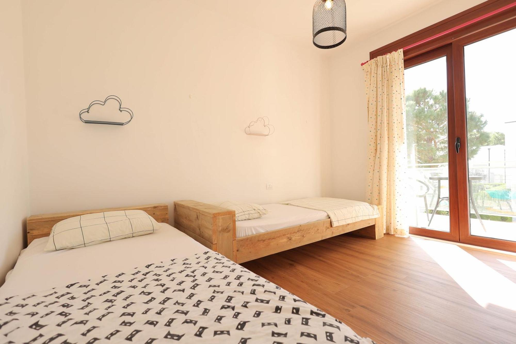 Grandstay Villa Perla Resort Durrës Exteriör bild