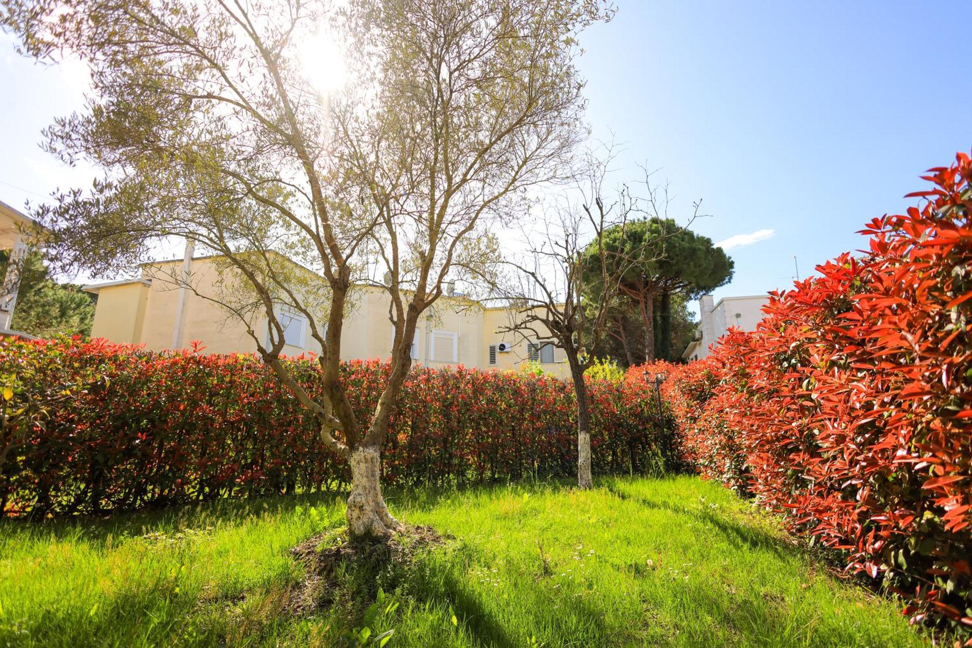 Grandstay Villa Perla Resort Durrës Exteriör bild